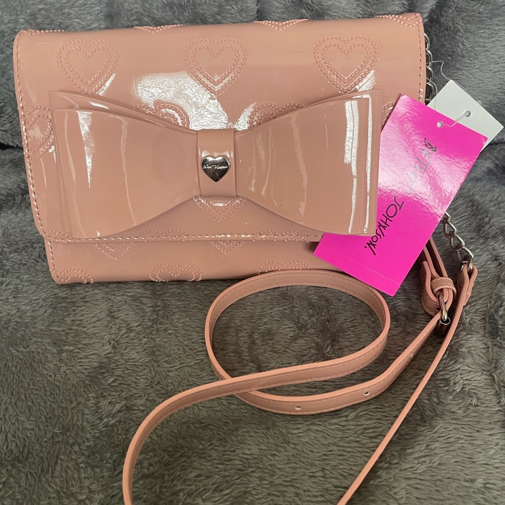 🎀 Betsy Johnson Blush Crossbody Bag 🎀 BRAND NEW